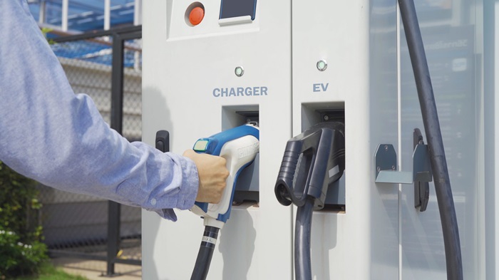 Key Differences Between Level 3 and DC Fast Chargers